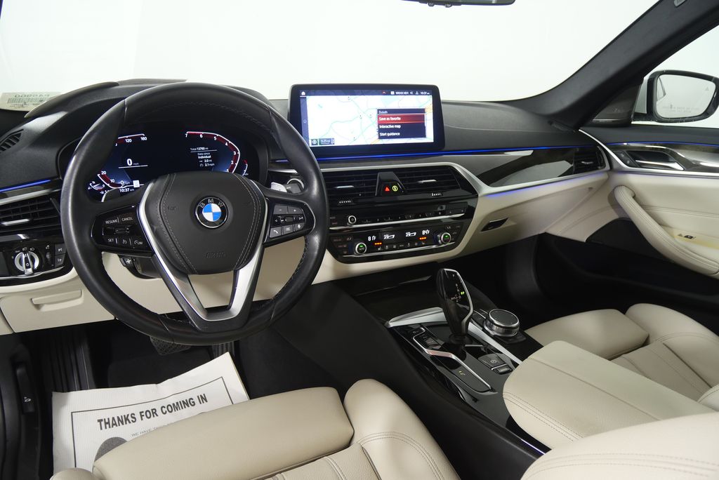 Thumbnail: 2023 BMW 5 Series - 18