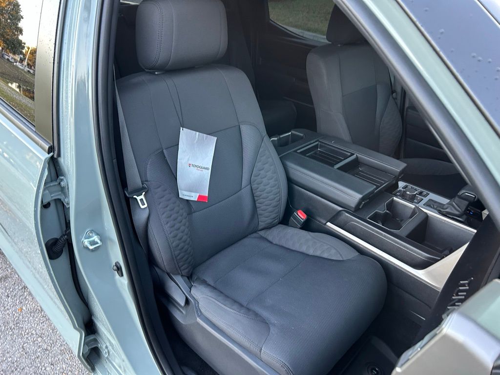 Thumbnail: 2025 Toyota Tundra - 15