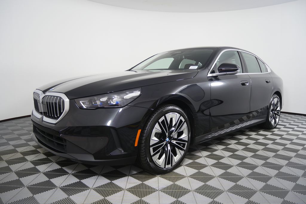 Thumbnail: 2026 BMW 5 Series - 7