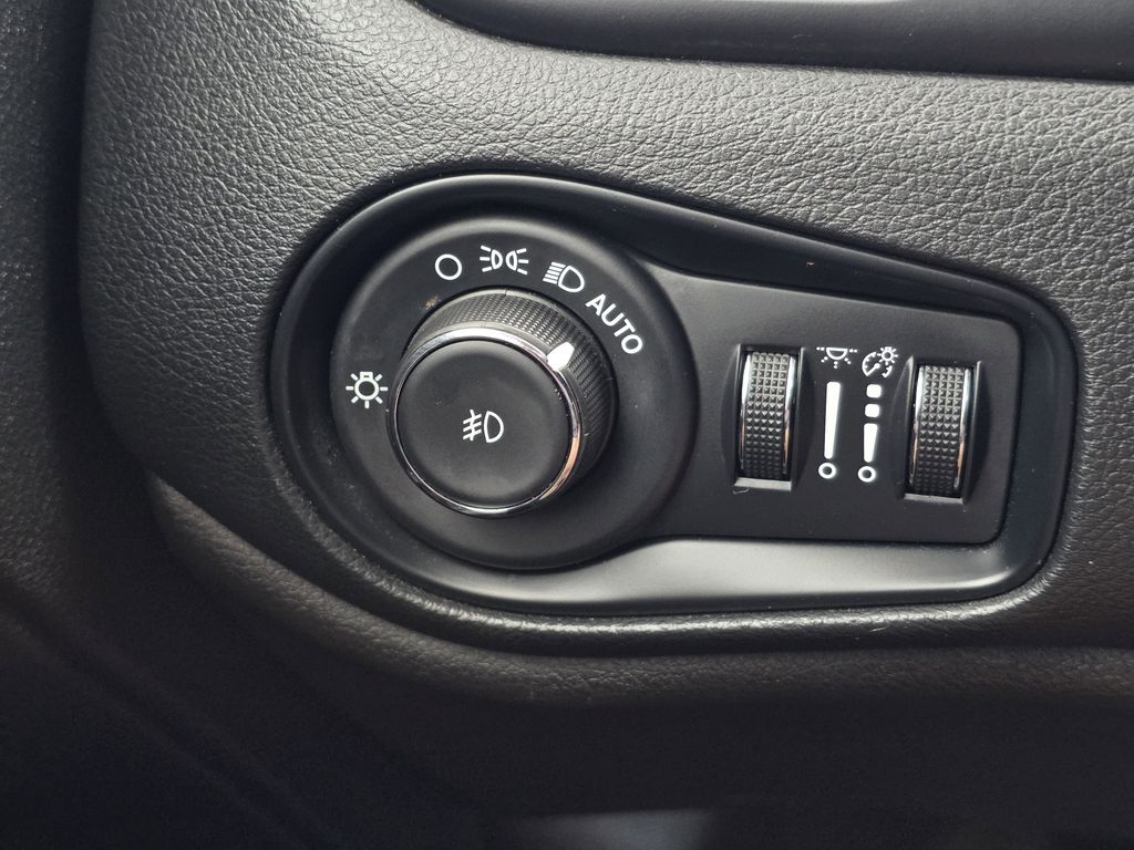 2023 Jeep Renegade Altitude Gray at Texan Dodge Chrysler Jeep Ram