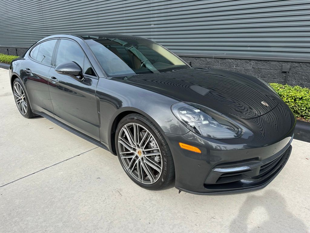 Thumbnail: 2018 Porsche Panamera - 11