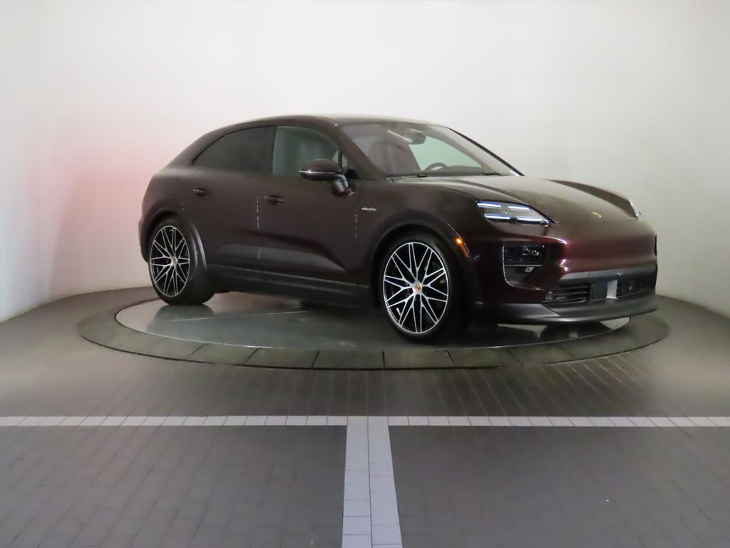 Thumbnail: 2025 Porsche Macan - 9