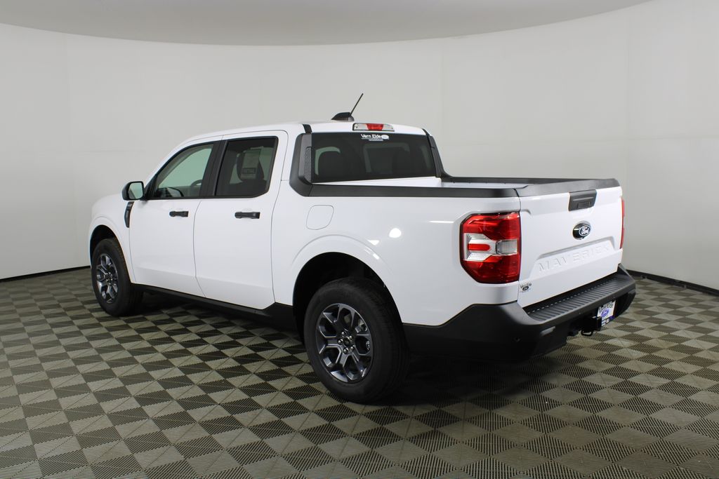 View vehicle photo 4