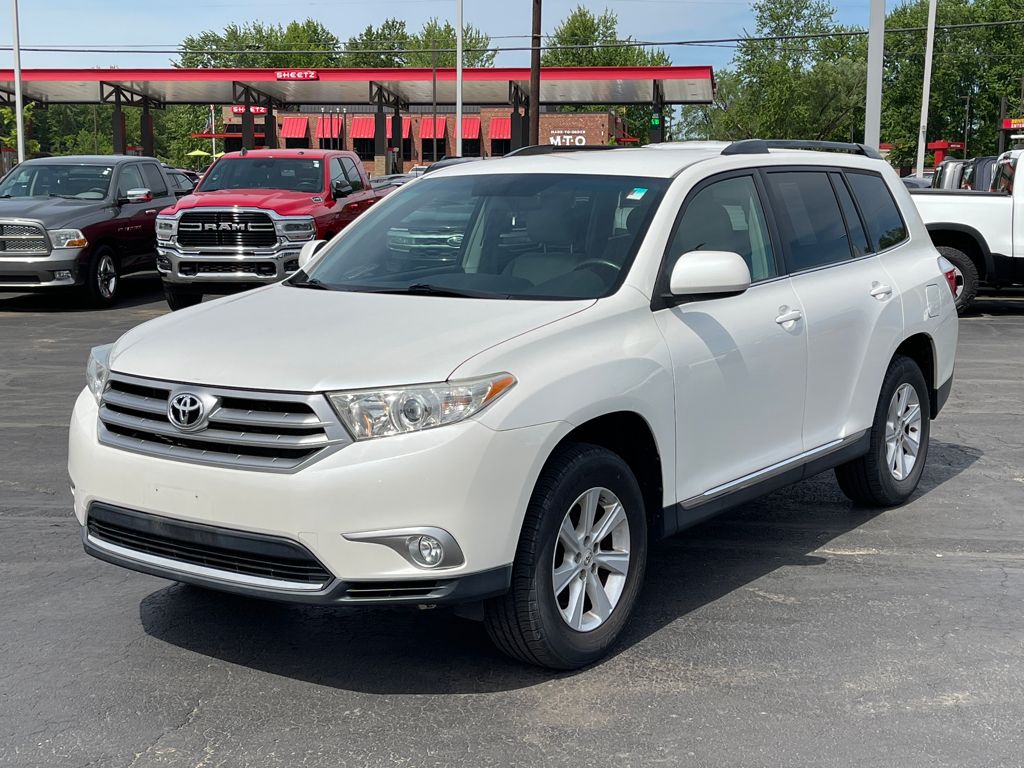 used 2011 Toyota Highlander car, priced at $14,000