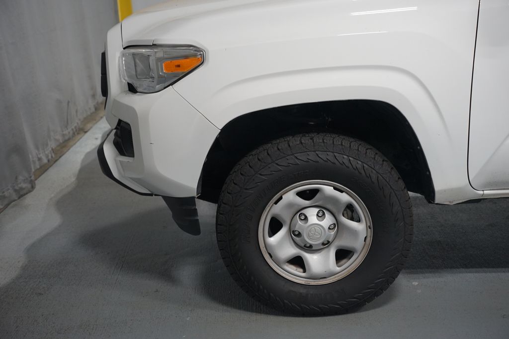 Thumbnail: 2020 Toyota Tacoma - 5