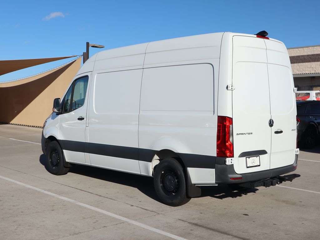 Thumbnail: 2023 Mercedes-Benz Sprinter - 7