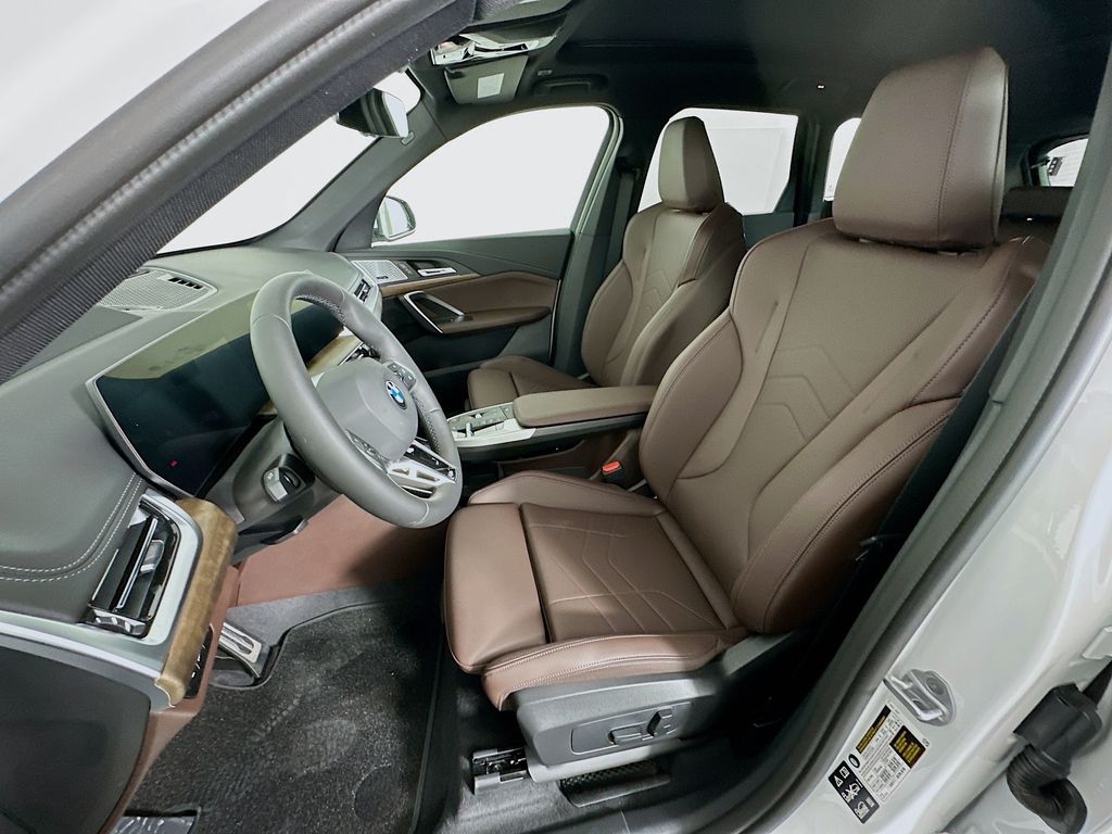 Thumbnail: 2025 BMW X1 - 16