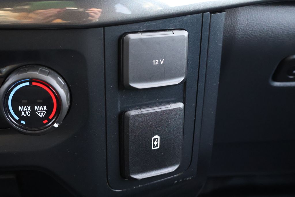 Thumbnail: 2022 Ford F-150 - 22