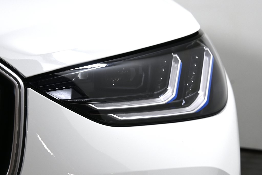 Thumbnail: 2026 BMW X3 - 11