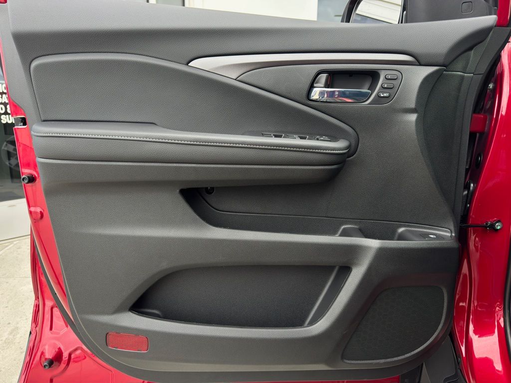 2026 Honda Ridgeline RTL Red at Community Honda