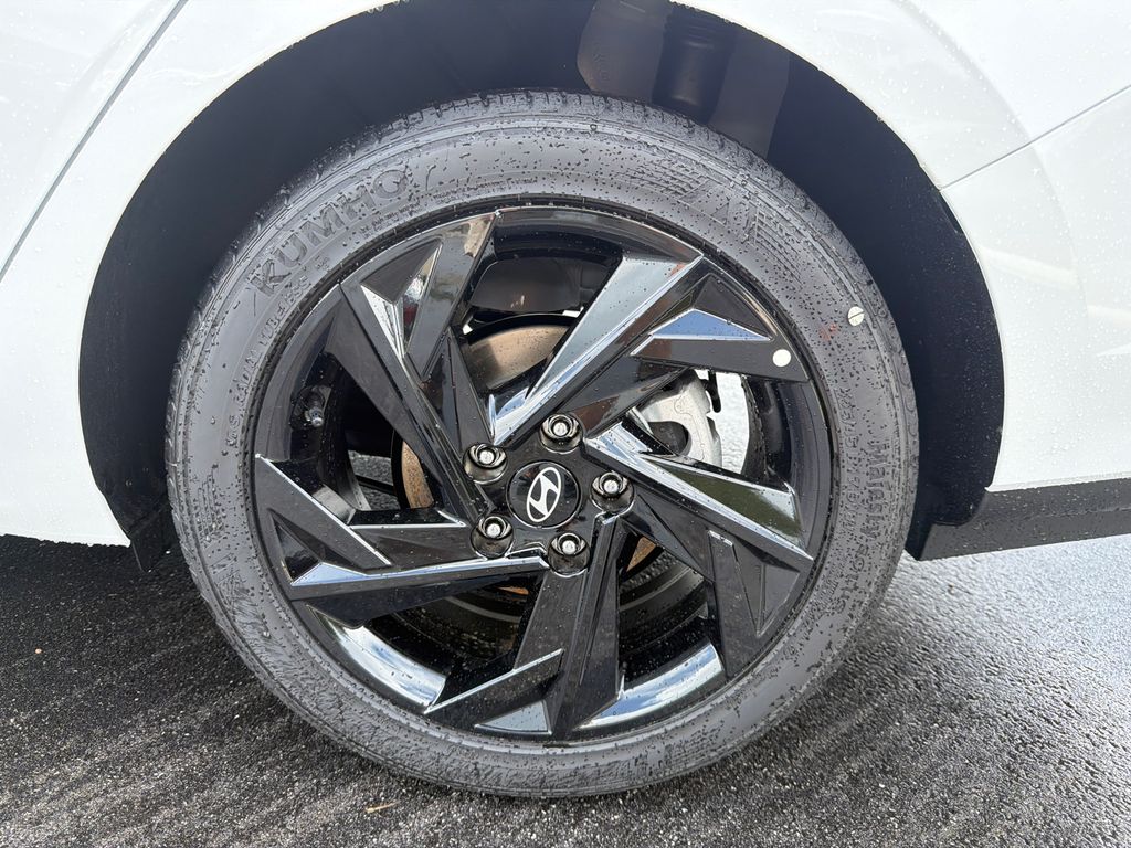 New 2026 White Hyundai SEL Sport image 19