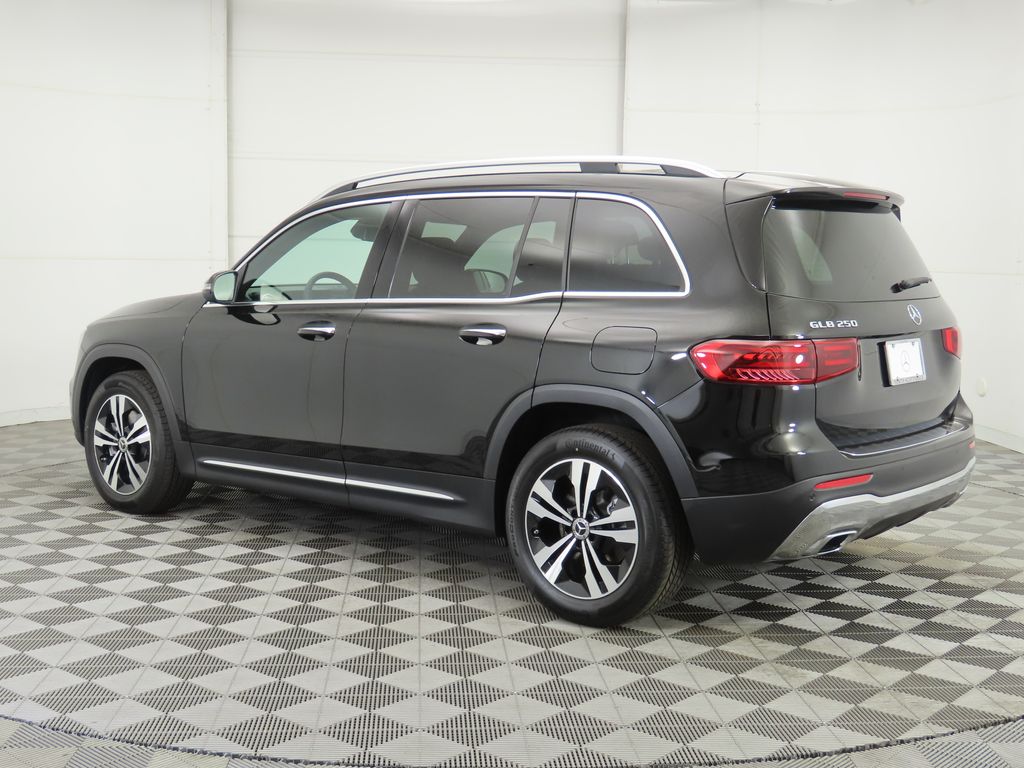 Thumbnail: 2025 Mercedes-Benz GLB - 7