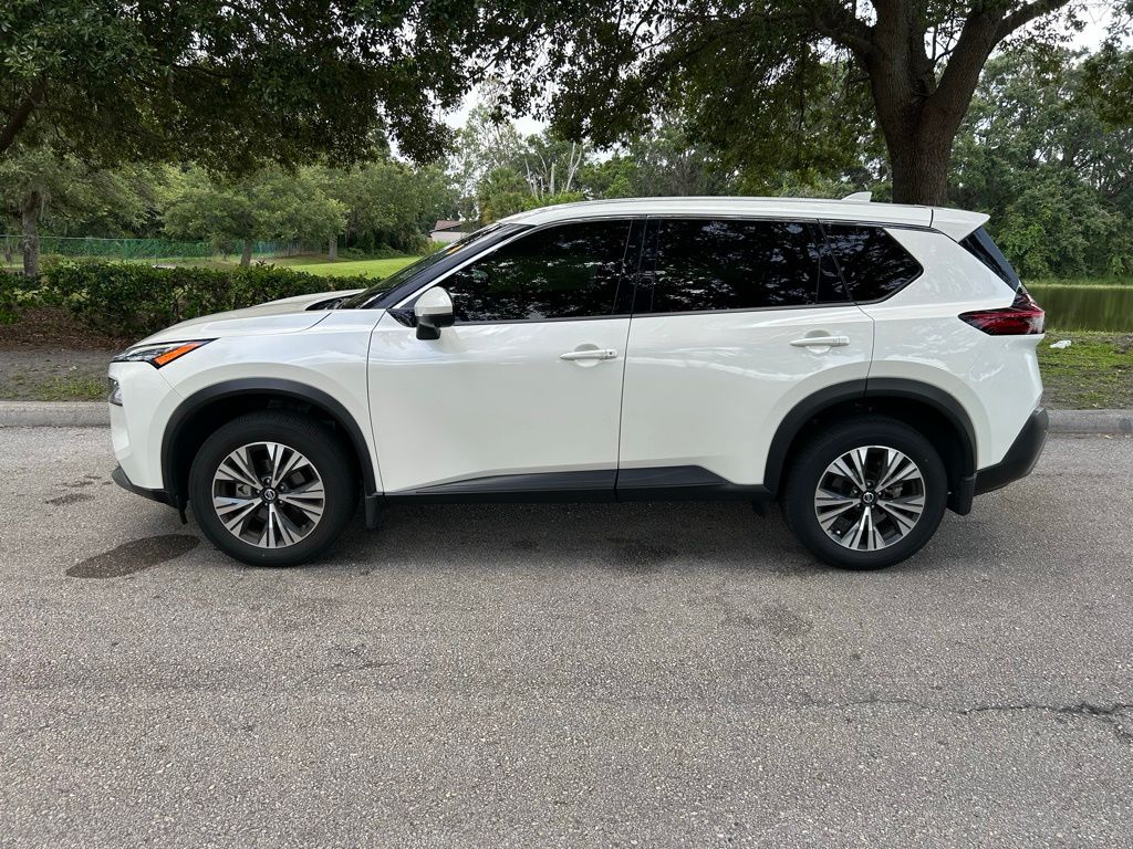 2021 Nissan Rogue SV 2