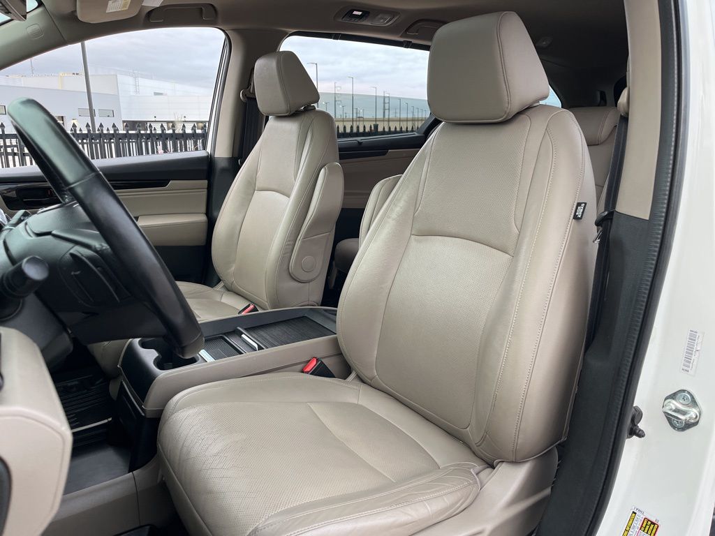 Thumbnail: 2018 Honda Odyssey - 26