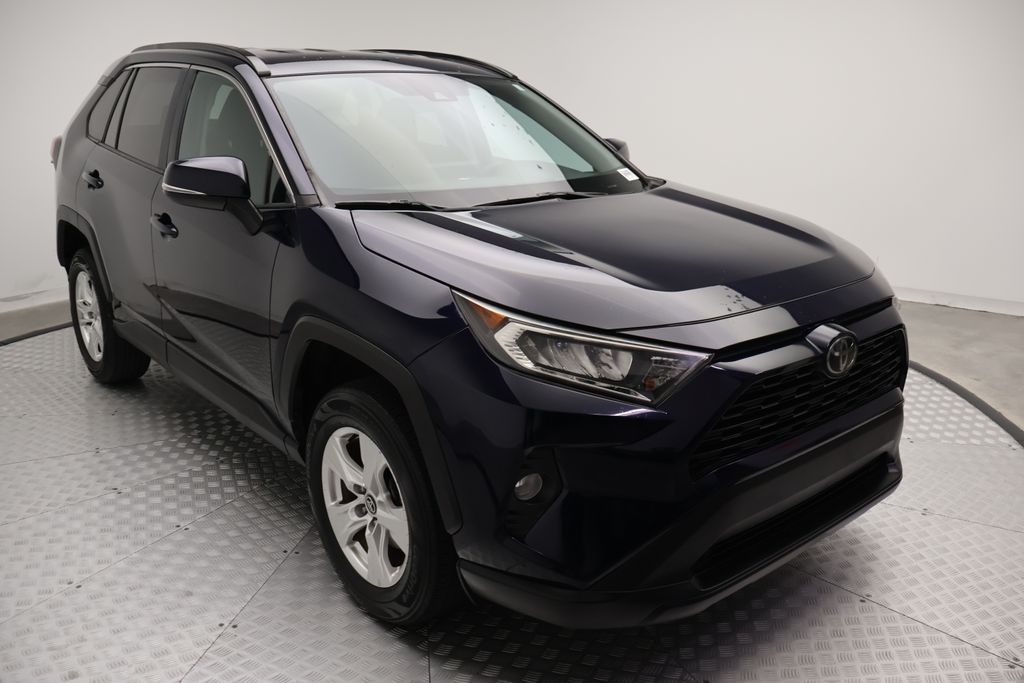 Thumbnail: 2021 Toyota RAV4 - 6