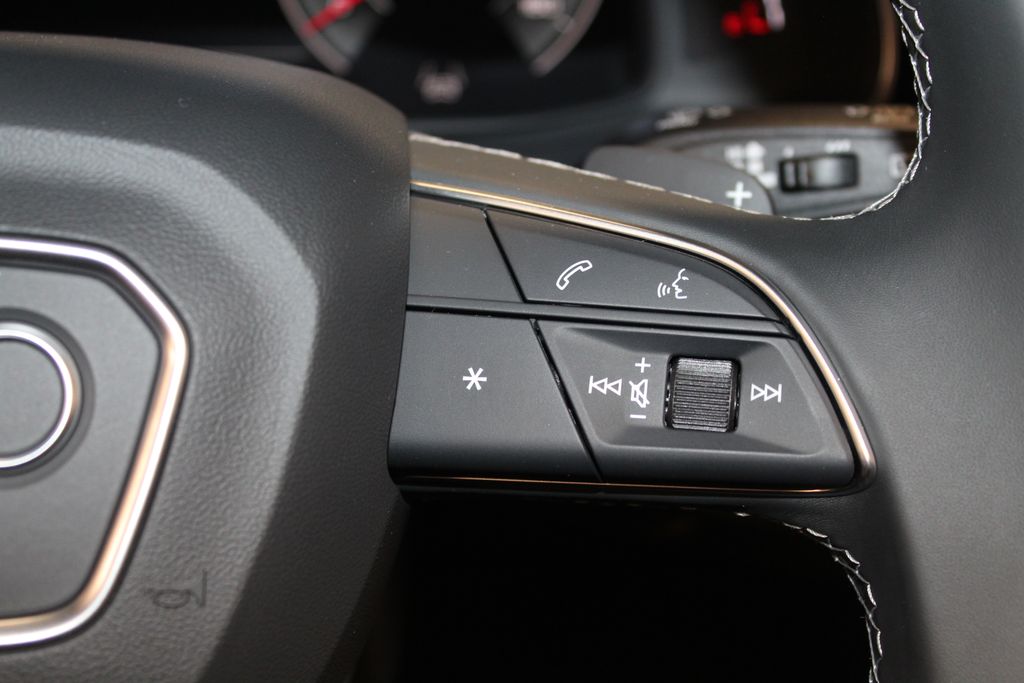 Thumbnail: 2026 Audi Q7 - 31