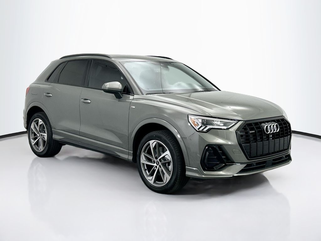 Thumbnail: 2025 Audi Q3 - 3