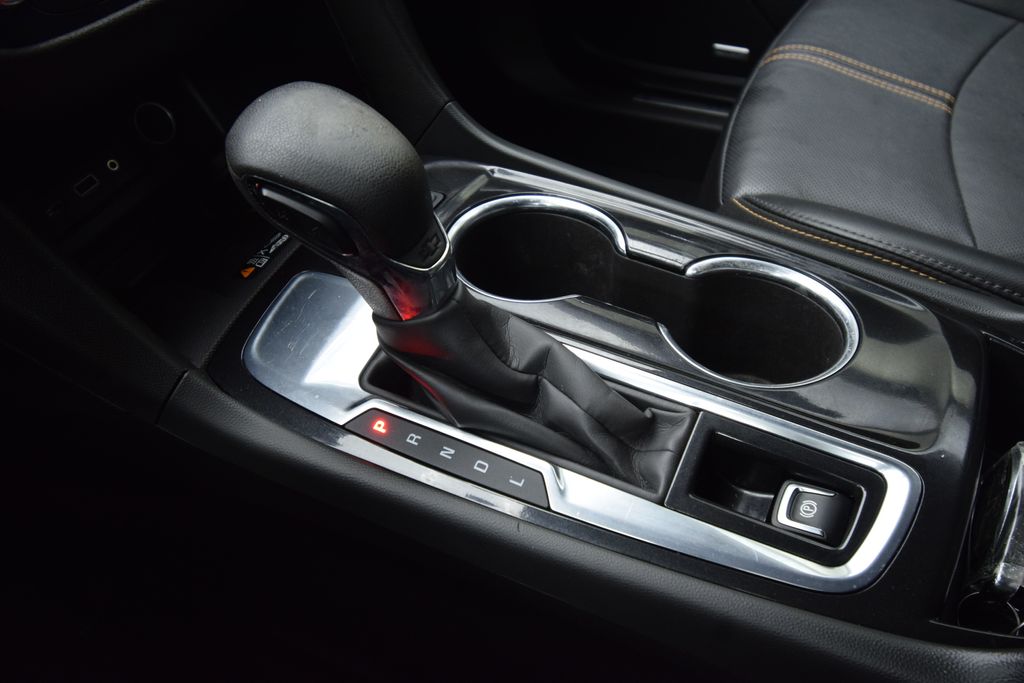 used 2022 Chevrolet Equinox car, priced at $22,400