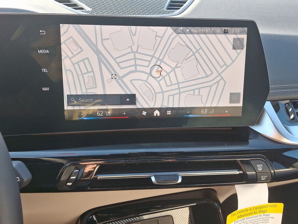2025 BMW X1 xDrive28i 8