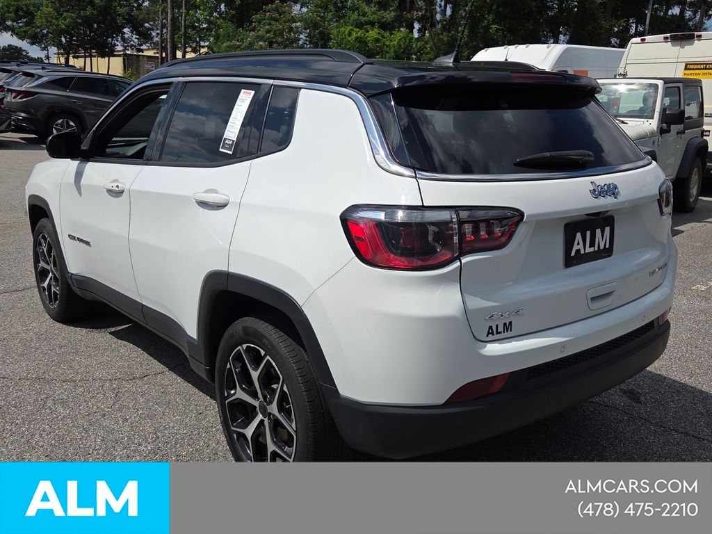 Used 2025 White Jeep Limited image 12