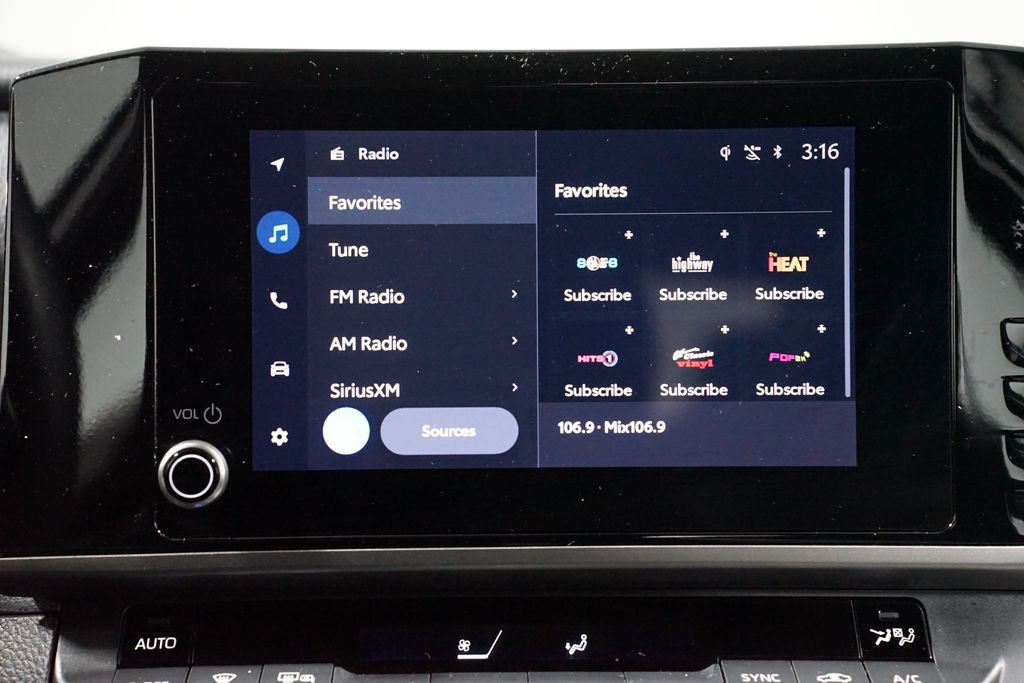 Thumbnail: 2025 Toyota Camry - 19