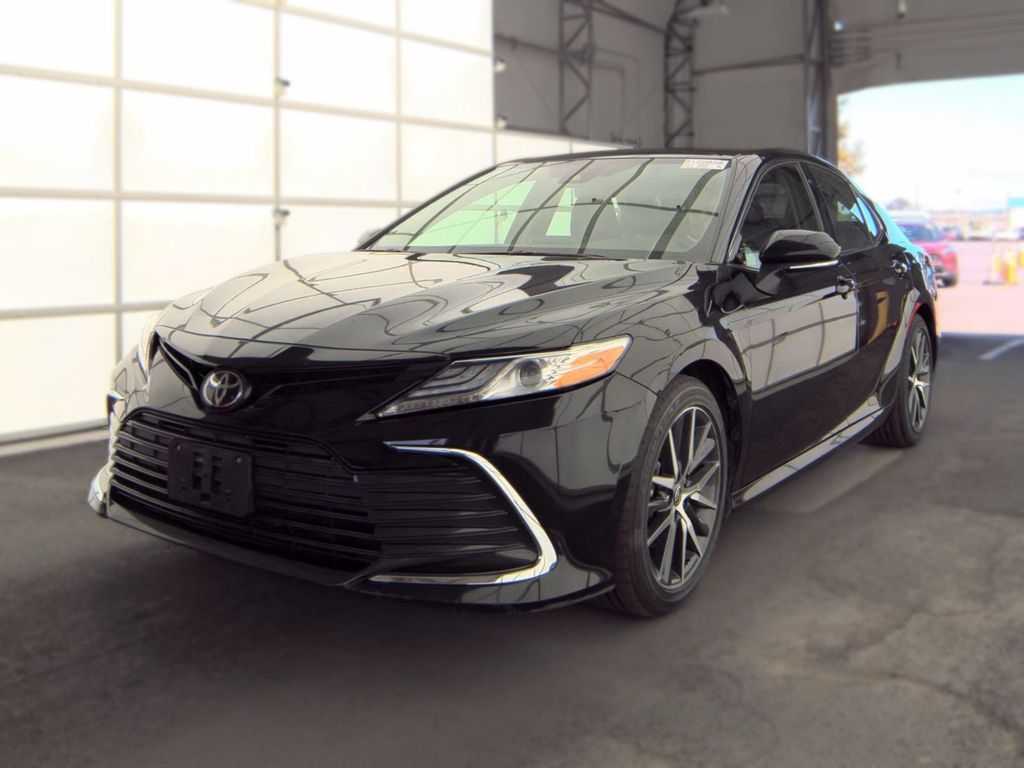 Midnight Black Metallic 2024 Toyota Camry Sedan Front-Wheel Drive 8-Speed Automatic
