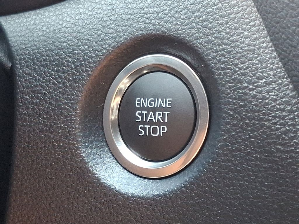 Thumbnail: 2025 Toyota Corolla - 14