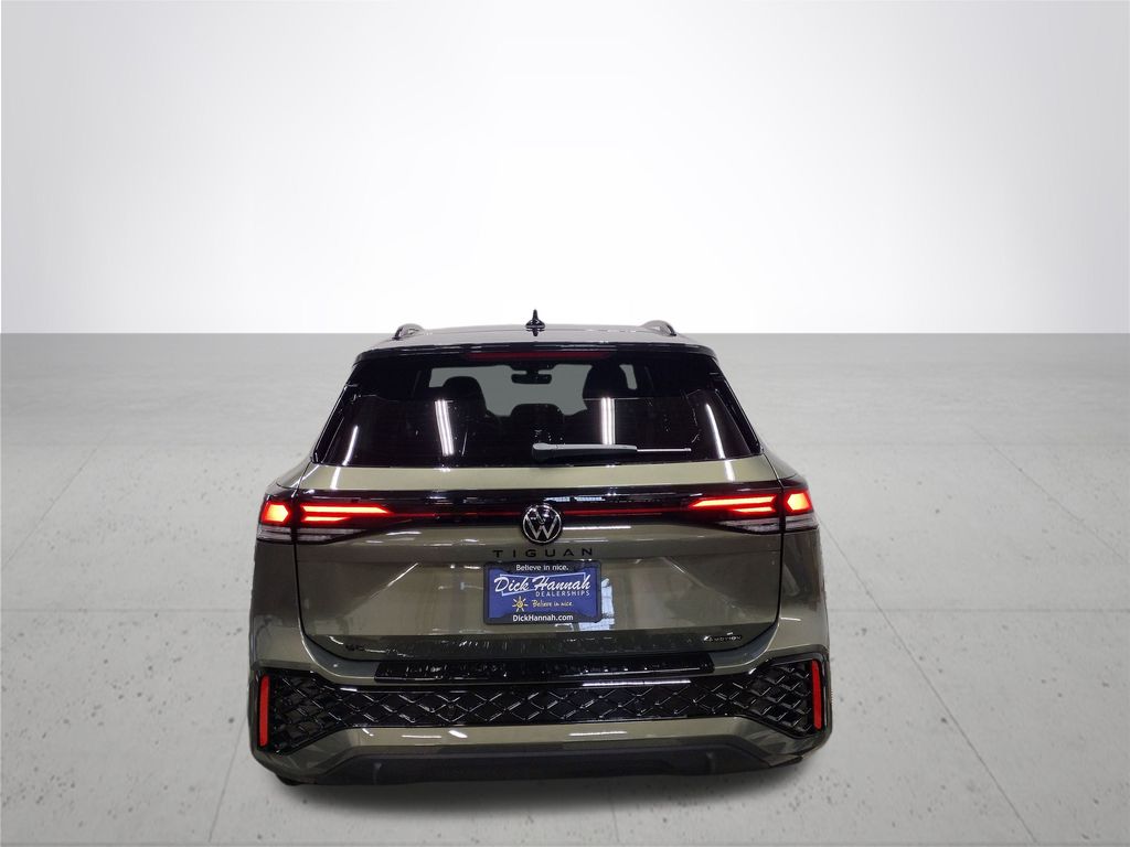 2025 Volkswagen Tiguan 2.0T SE R-Line Black