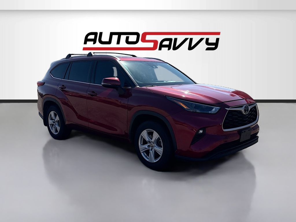  2022 Toyota Highlander XLE AWD   