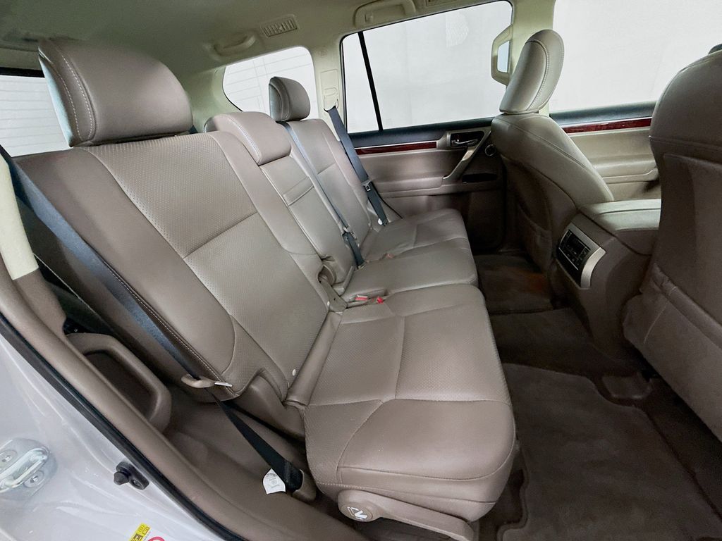 Thumbnail: 2016 Lexus GX - 29