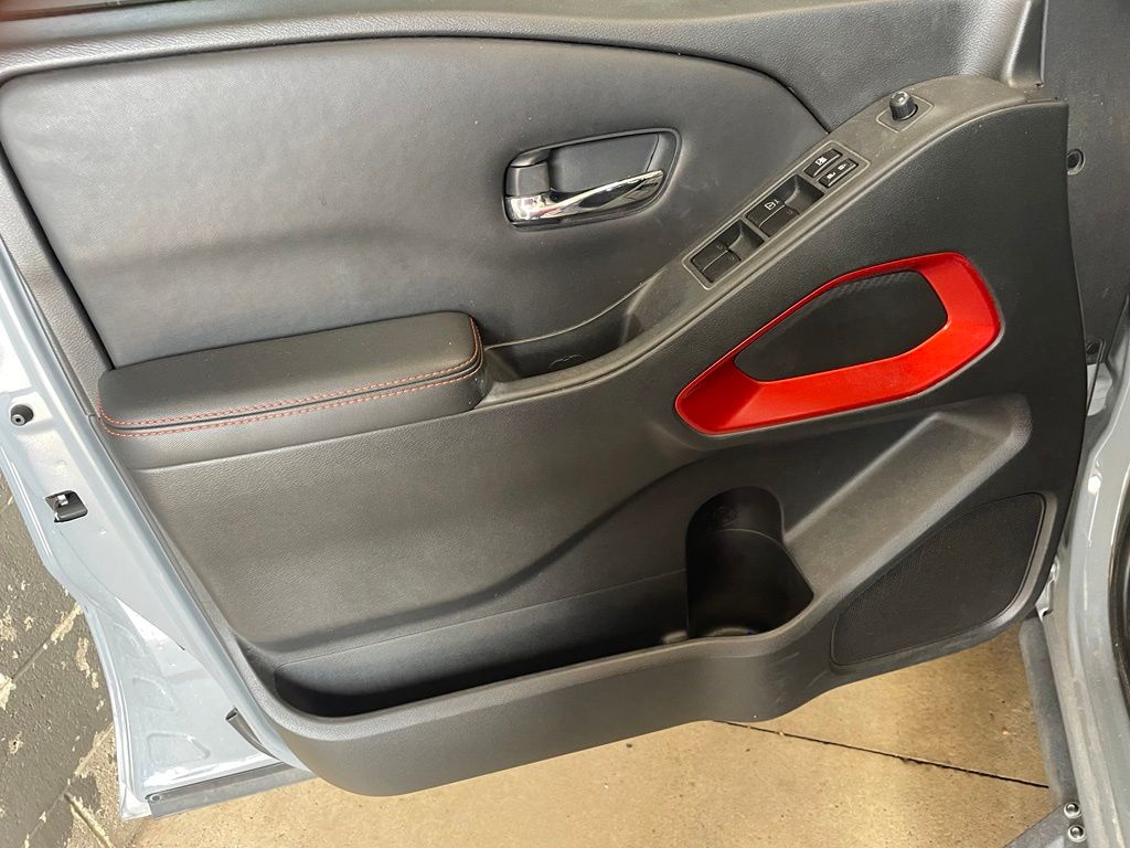 Certified Used 2022 Gray Nissan PRO-X image 9