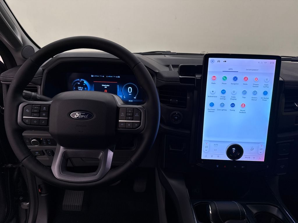 2025 Ford F-150 Lightning photo 21