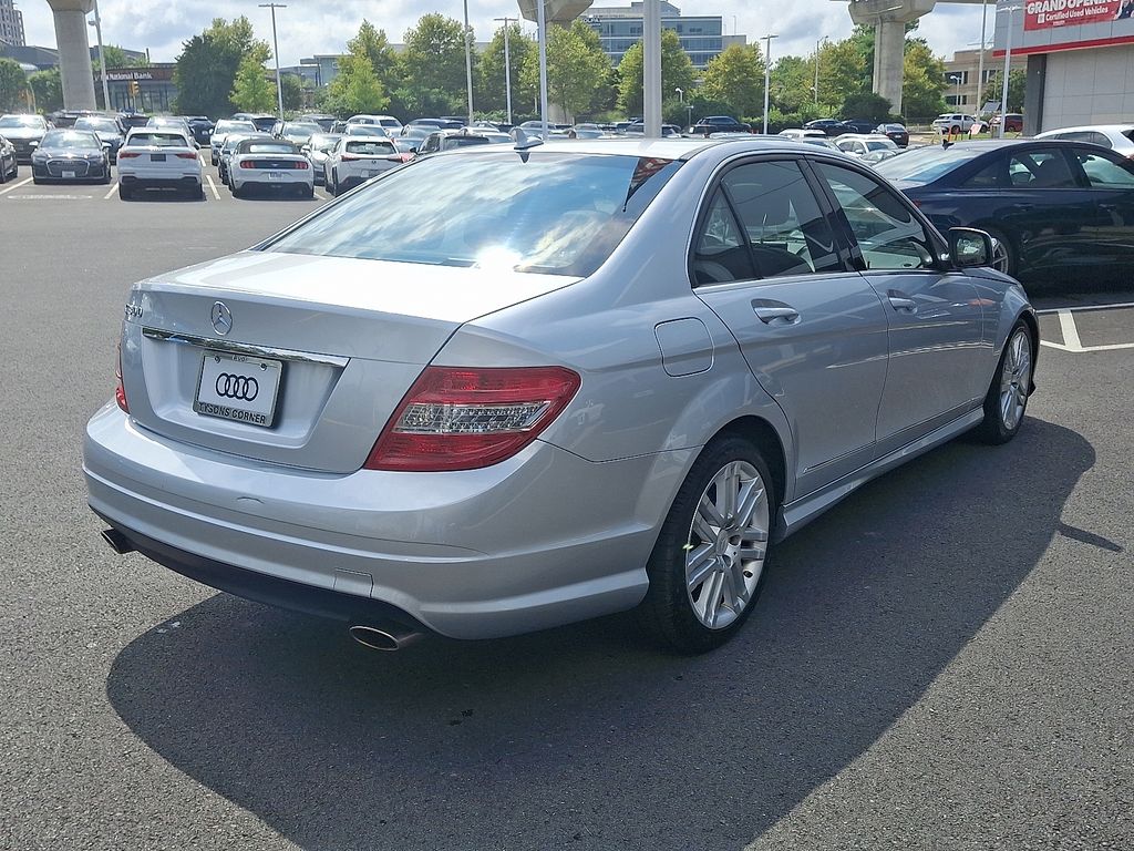 Thumbnail: 2009 Mercedes-Benz C-Class - 4