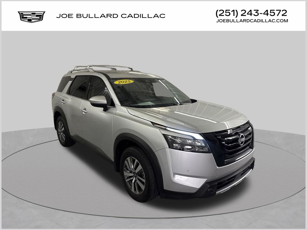 Brilliant Silver Metallic 2025 Nissan Pathfinder SUV / Crossover Front-Wheel Drive 9-Speed Automatic