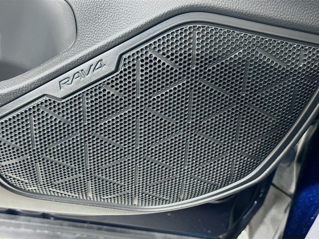 Thumbnail: 2024 Toyota RAV4 - 19