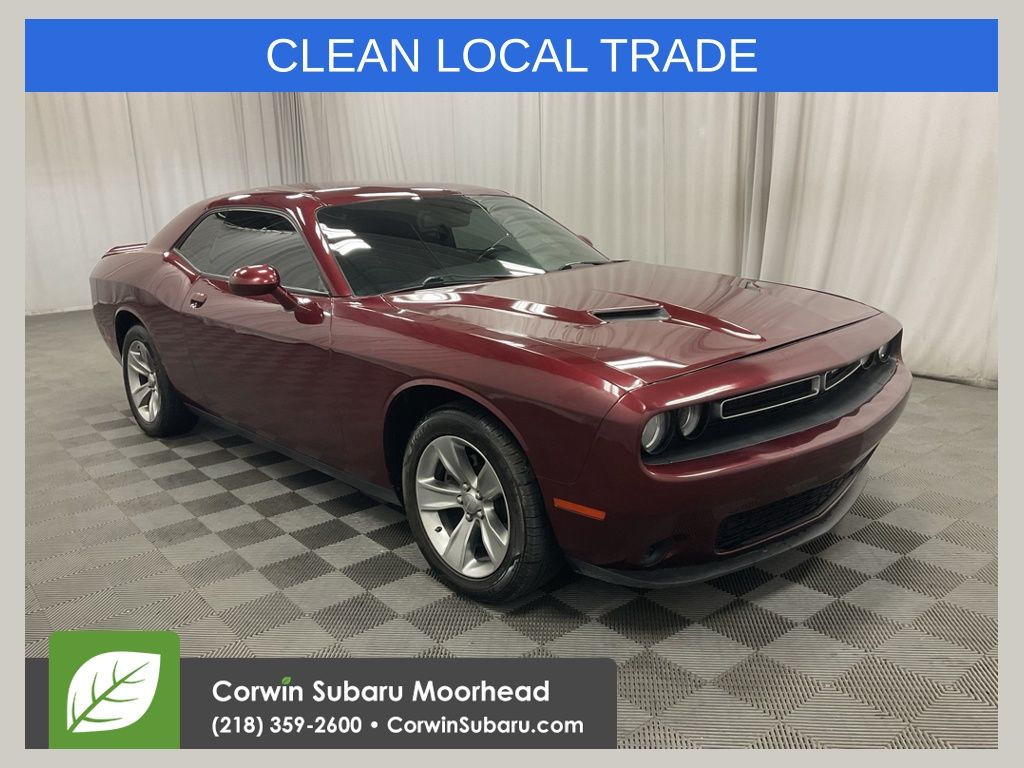 Octane Red Pearlcoat 2020 Dodge Challenger SXT RWD Coupe Rear-Wheel Drive 8-Speed Automatic
