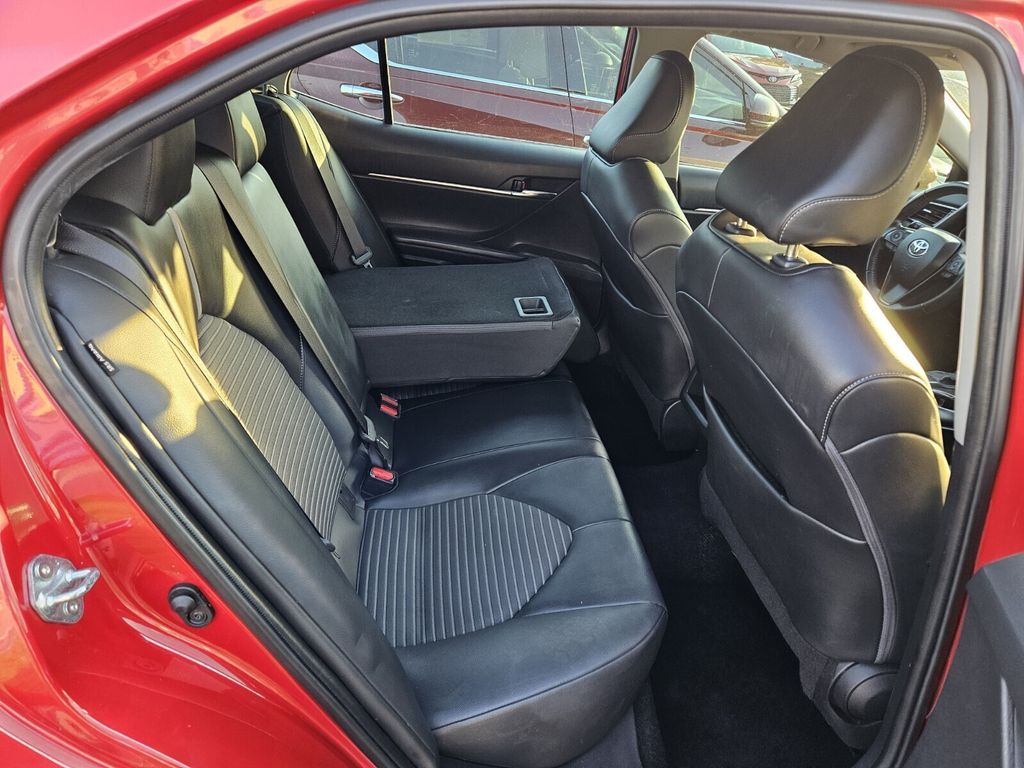 2023 Toyota Camry SE FWD Sedan