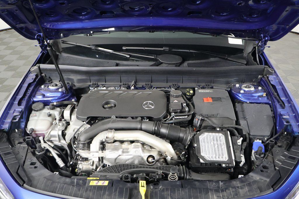 Thumbnail: 2026 Mercedes-Benz GLB - 9