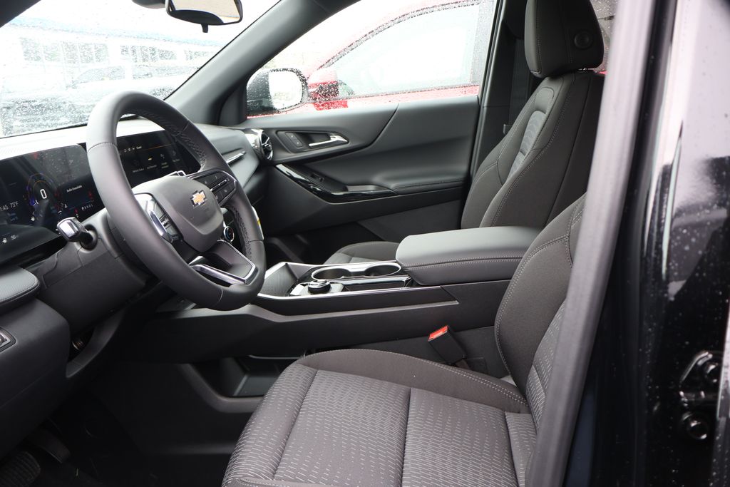 2026 Chevrolet Equinox LT 13
