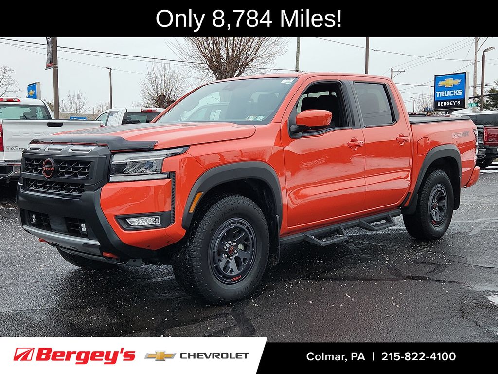 2025 Nissan Frontier PRO-4X Crew Cab 4WD