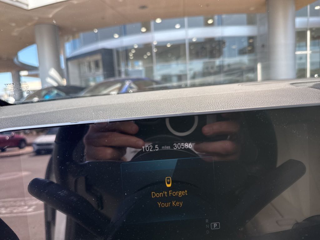 Thumbnail: 2020 Mercedes-Benz GLB - 10