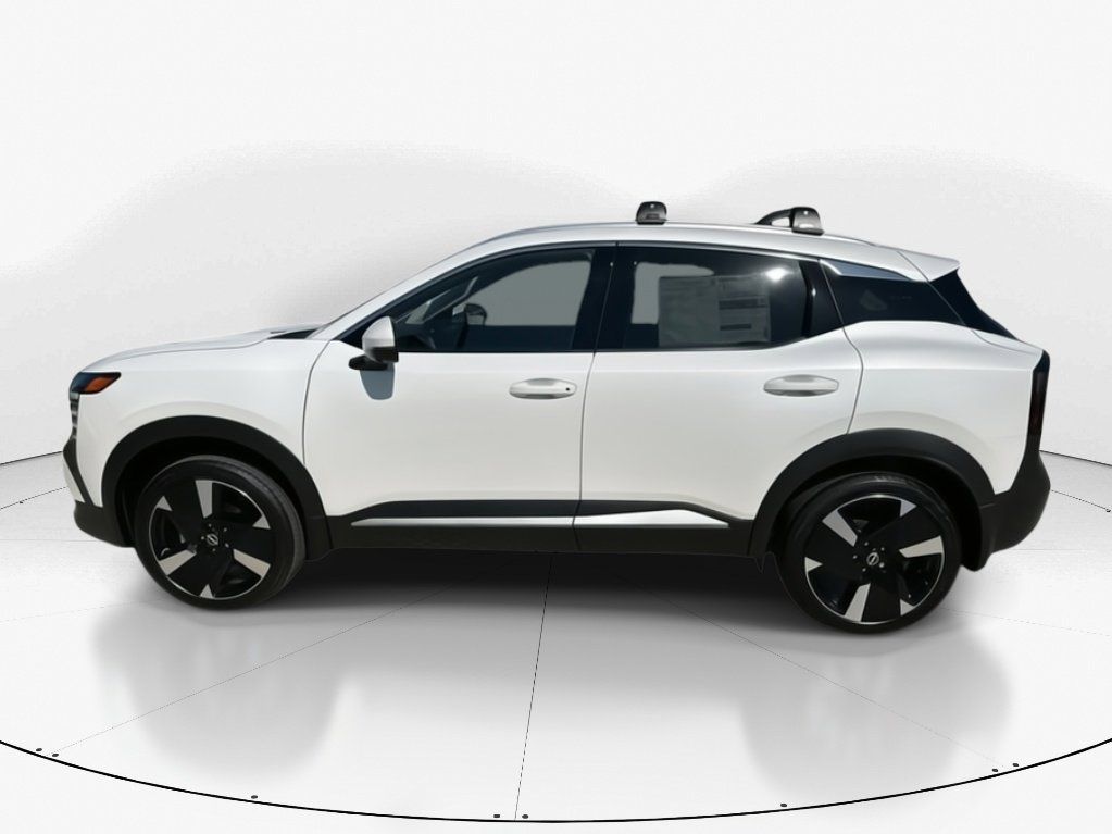 2025 Aspen White Tricoat Nissan Kicks SR FWD SUV