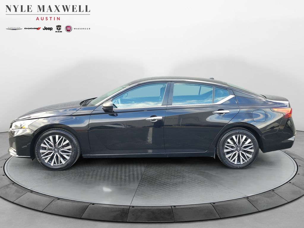 Used Car 2024 Nissan Altima  2.5 Sv For Sale Under $20,000 In Austin, Texas