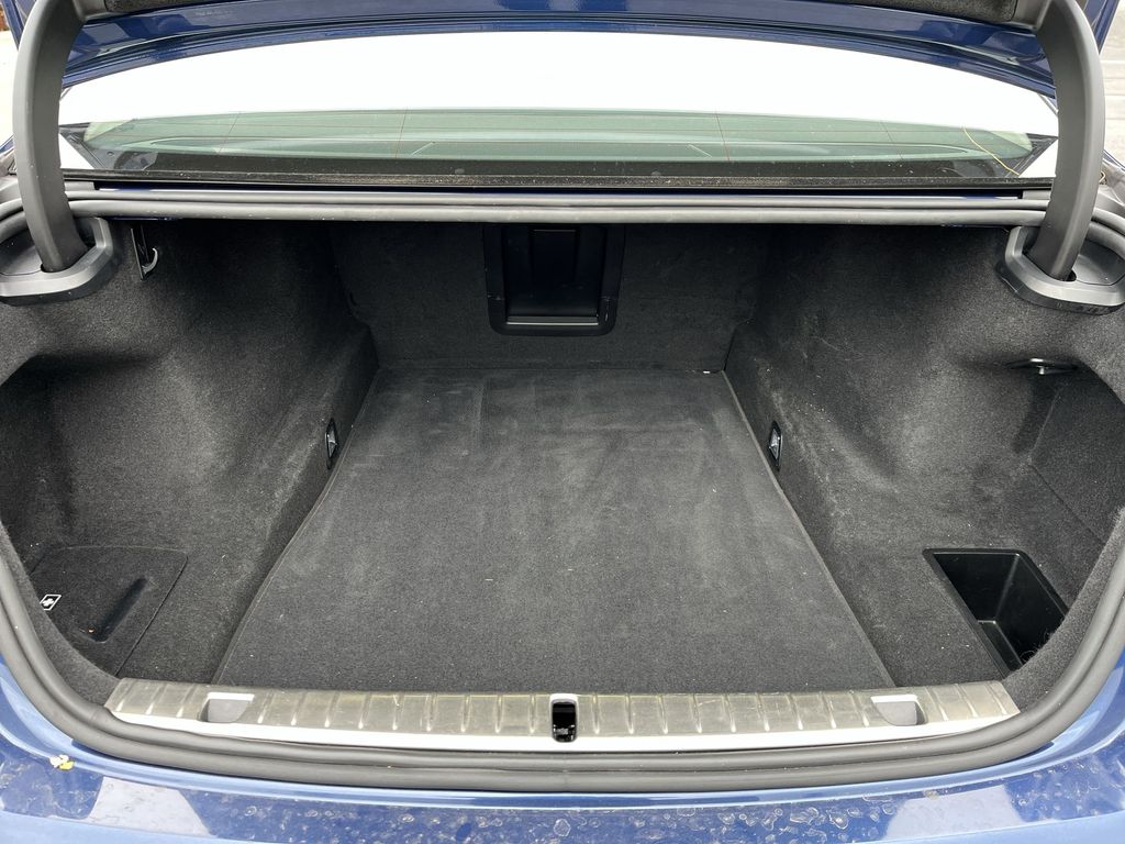 Thumbnail: 2022 BMW 7 Series - 25