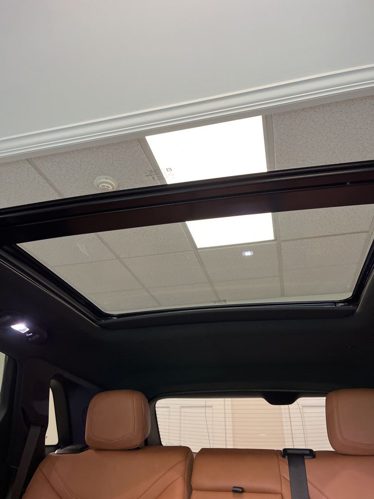 used 2023 Cadillac XT5 car, priced at $30,995