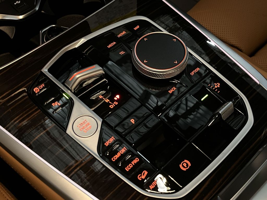 2026 BMW X7 xDrive40i 20