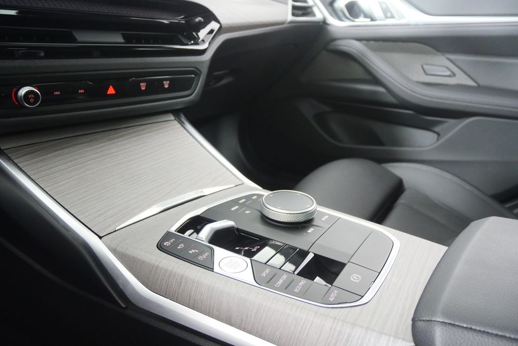 Thumbnail: 2025 BMW 4 Series - 23