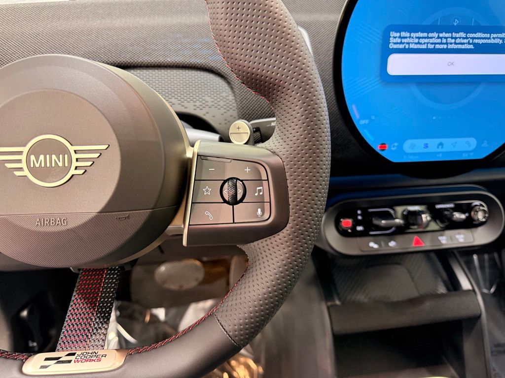 Thumbnail: 2027 MINI Cooper Countryman - 14