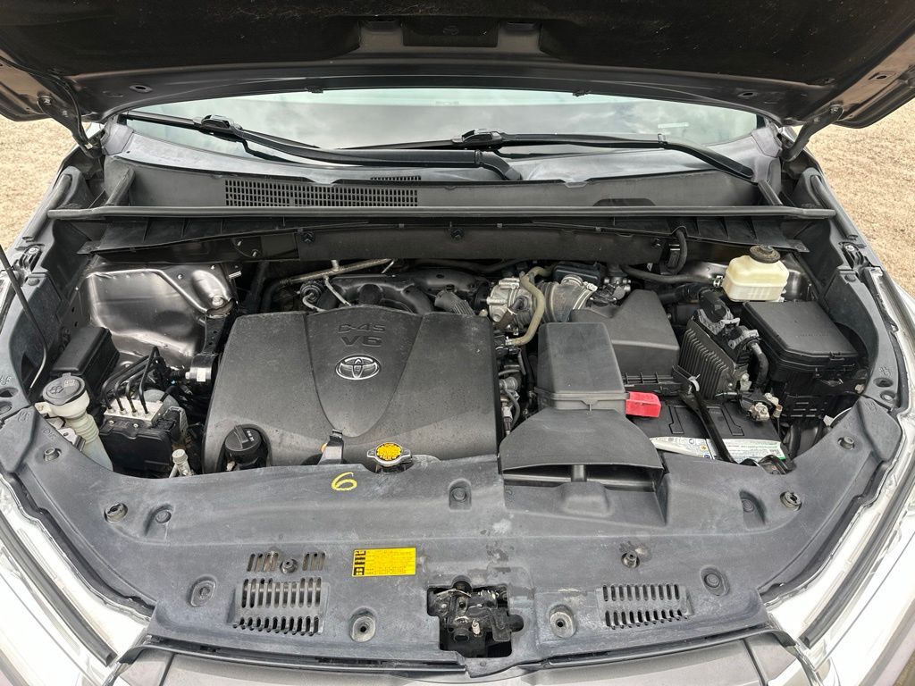 Used 2017 Toyota Highlander SUV