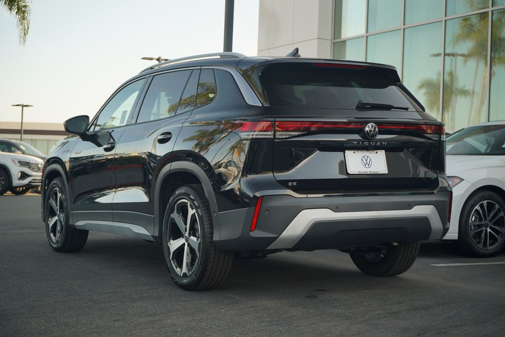 Thumbnail: 2025 Volkswagen Tiguan - 3
